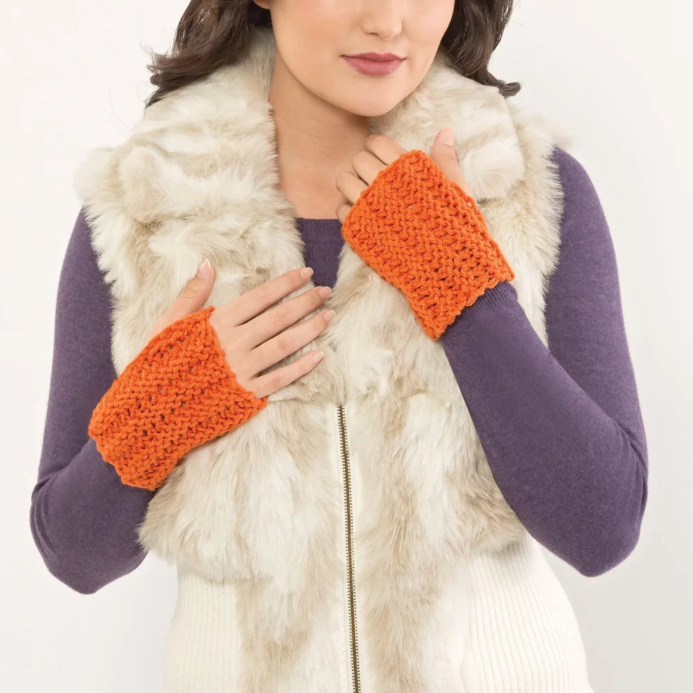 XMSJH Loom Knitting Starter Kit With 26 Peg Loom Book