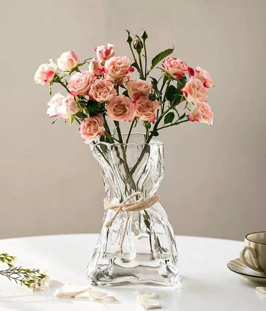 Hign-concerned Glass Vase Modern Art Deco Sleek Tabletop